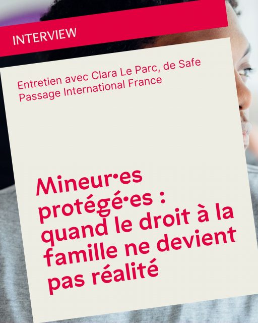 🔴 Imaginez être protégé·e par le droit international, mais rester séparé·e de vos parents pendant des mois, voire des années, à cause de procédures administratives longues et défaillantes. 

⚠️ Alors que la Convention internationale des droits de l’enfant garantit le droit de vivre en famille, de nombreux enfants bénéficiant d’une protection internationale restent éloigné·es de leurs proches après l’exil. 

👉 Malgré le droit, les obstacles administratifs et le manque d’accompagnement rendent la réunification familiale extrêmement difficile pour les mineur·es protégé·es. 

👨‍👩‍👧 Cette séparation prolongée fragilise les enfants concerné·es et complique leur reconstruction. 

🔍 À l’occasion de la Journée internationale des familles, nous avons échangé avec Clara Le Parc, coordinatrice juridique chez @safepassageintl France. Elle revient sur les obstacles à la réunification familiale et leurs conséquences concrètes pour les enfants protégé·es. 

💡 Retrouvez notre interview complète en suivant le lien en bio.